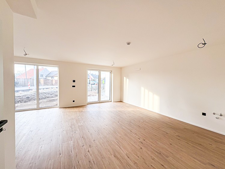 Prodej rodinného domu 130 m², pozemek 384 m² - foto 2