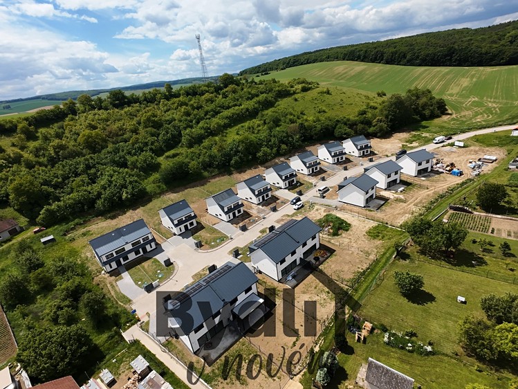 Prodej rodinného domu 121 m², pozemek 597 m² - foto 3