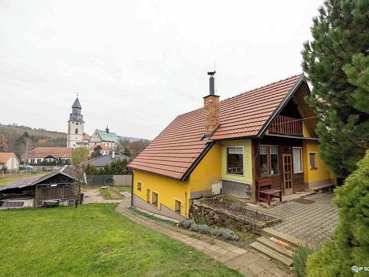 Prodej rodinného domu 349 m², pozemek 2 497 m² - foto 2