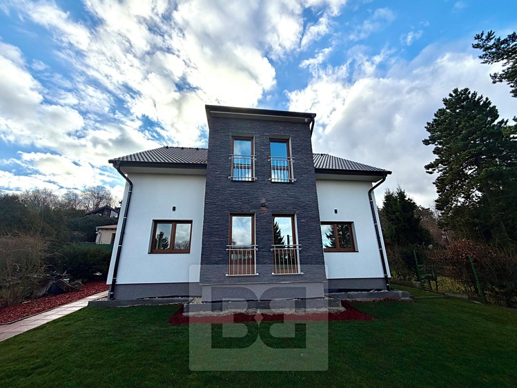 Prodej rodinného domu 160 m², pozemek 554 m² - foto 6
