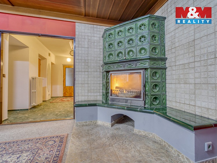 Prodej  rodinného domu 324 m², pozemek 674 m² - foto 4