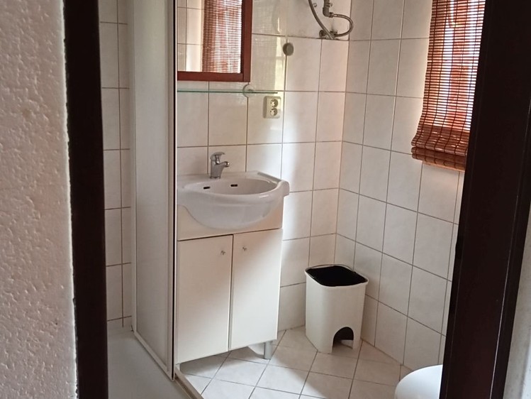 Dražba  rodinného domu 95 m², pozemek 57 m² - foto 6