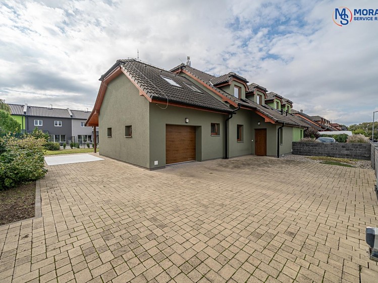 Prodej rodinného domu 176 m², pozemek 552 m² - foto 4