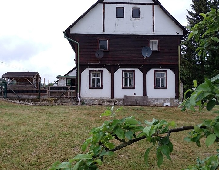 Prodej rodinného domu 280 m², pozemek 7 511 m² - foto 6