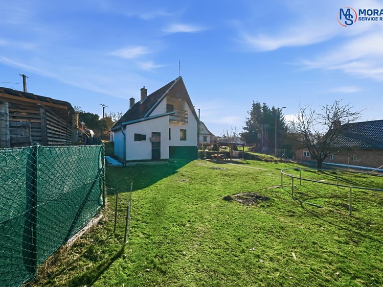 Prodej rodinného domu 135 m², pozemek 1 058 m² - foto 7