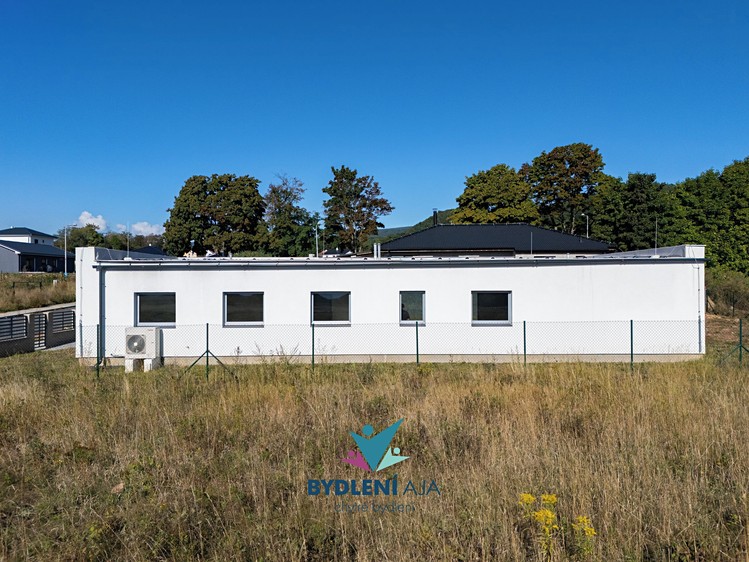 Prodej rodinného domu 206 m², pozemek 887 m² - foto 5