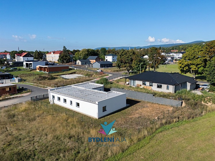 Prodej rodinného domu 206 m², pozemek 887 m² - foto 6