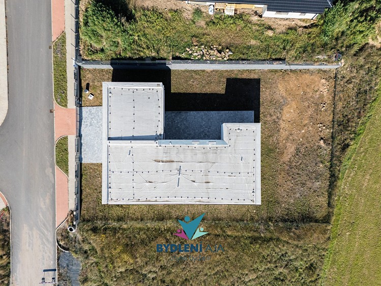 Prodej rodinného domu 206 m², pozemek 887 m² - foto 8