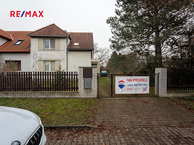 Prodej rodinného domu 132 m², pozemek 915 m² - foto 2