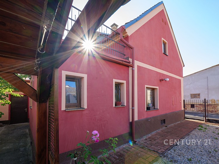 Prodej rodinného domu 90 m², pozemek 179 m² - foto 3