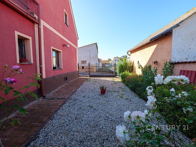 Prodej rodinného domu 90 m², pozemek 179 m² - foto 8