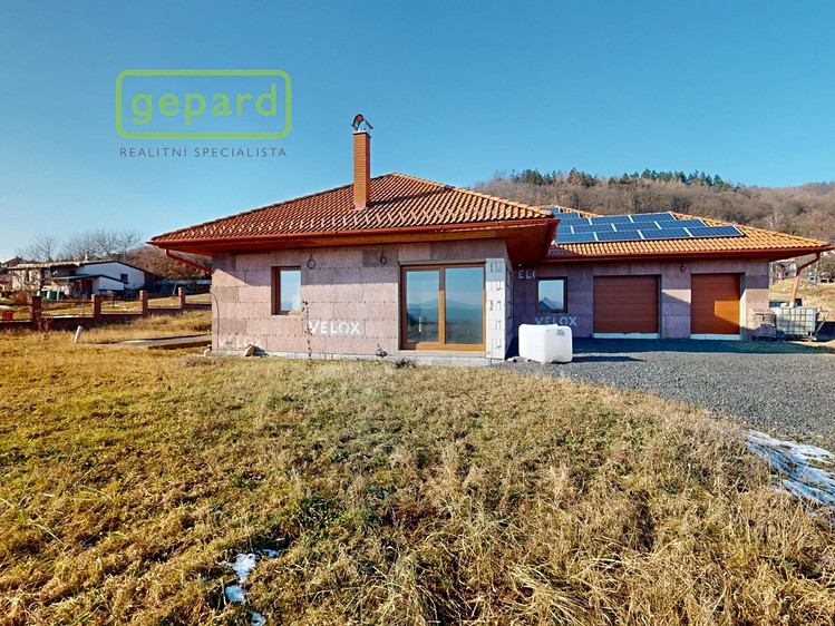 Prodej  rodinného domu 200 m², pozemek 3 069 m² - foto 4