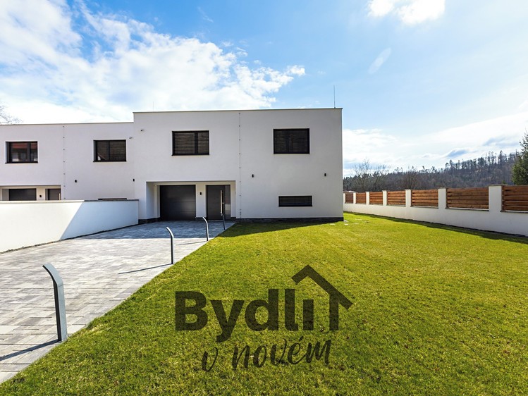 Prodej rodinného domu 192 m², pozemek 959 m² - foto 1