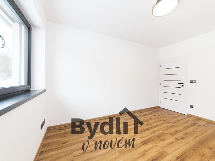 Prodej rodinného domu 121 m², pozemek 597 m² - foto 7