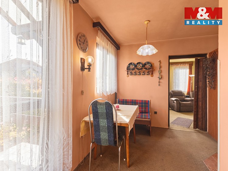 Prodej rodinného domu 184 m², pozemek 495 m² - foto 6