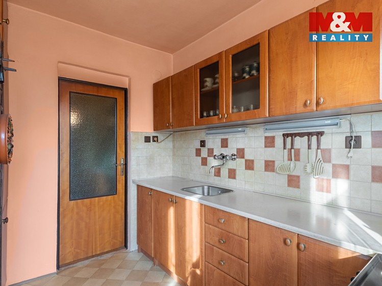 Prodej rodinného domu 184 m², pozemek 495 m² - foto 7