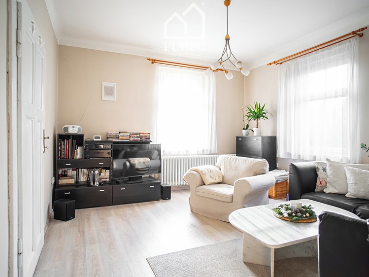 Prodej rodinného domu 198 m², pozemek 701 m² - foto 7
