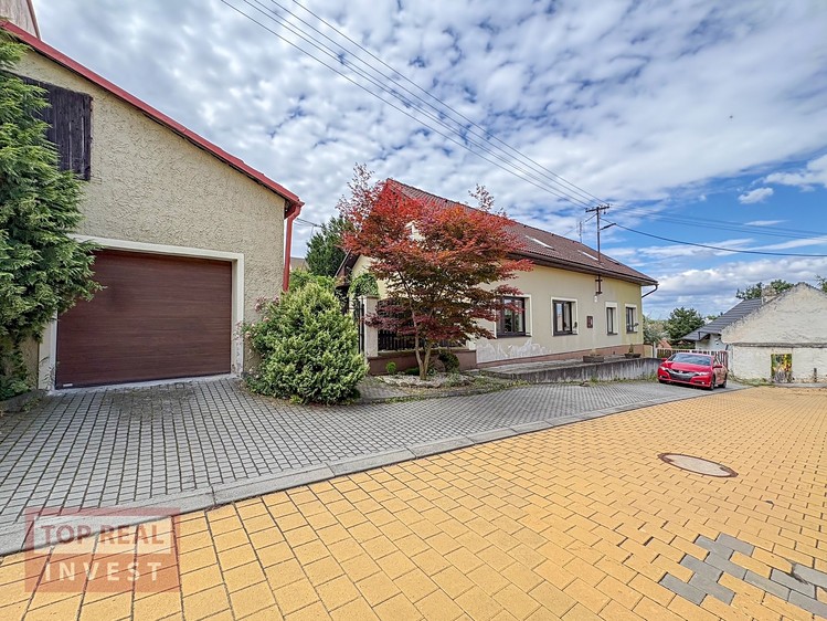 Prodej rodinného domu 287 m², pozemek 513 m² - foto 3