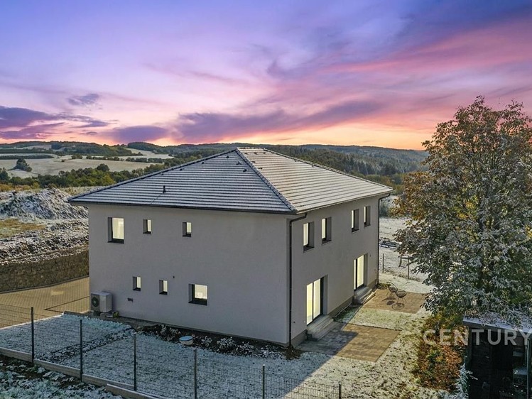Prodej rodinného domu 145 m², pozemek 517 m² - foto 7