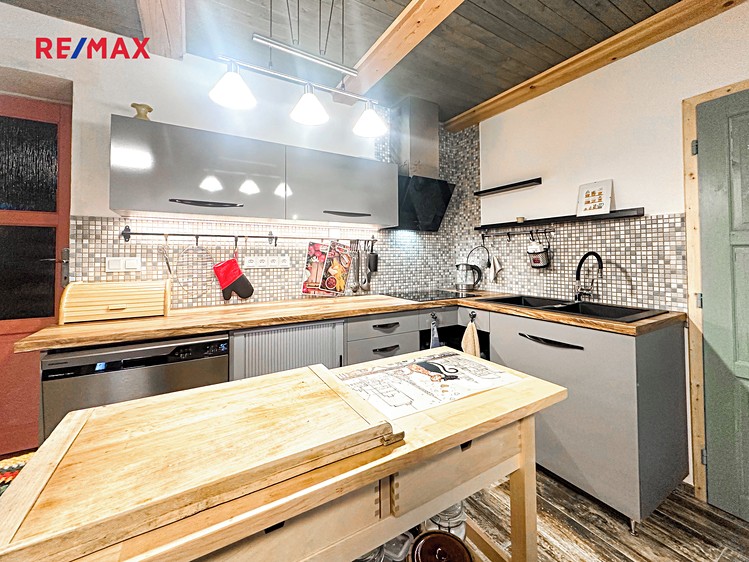 Prodej rodinného domu 145 m², pozemek 314 m² - foto 6
