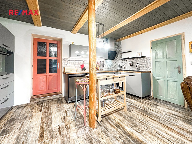 Prodej rodinného domu 145 m², pozemek 314 m² - foto 7