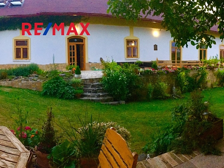 Prodej rodinného domu 300 m², pozemek 6 754 m² - foto 6