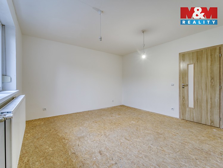 Prodej rodinného domu 156 m², pozemek 555 m² - foto 5