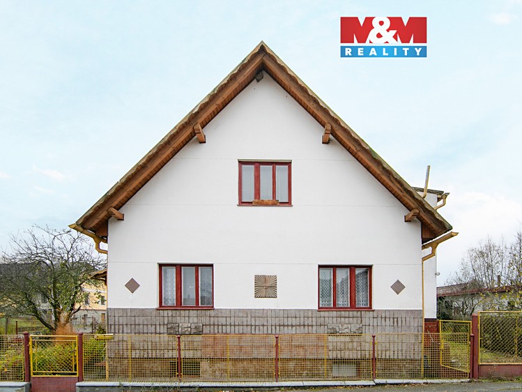 Prodej rodinného domu 153 m², pozemek 334 m² - foto 1