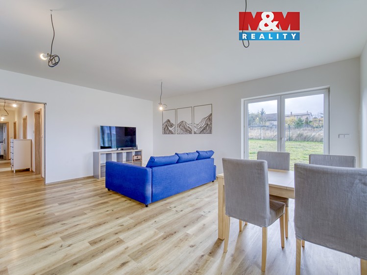 Prodej rodinného domu 84 m², pozemek 1 011 m² - foto 1