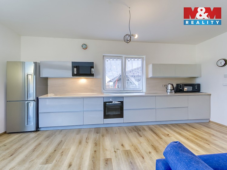 Prodej rodinného domu 84 m², pozemek 1 011 m² - foto 4