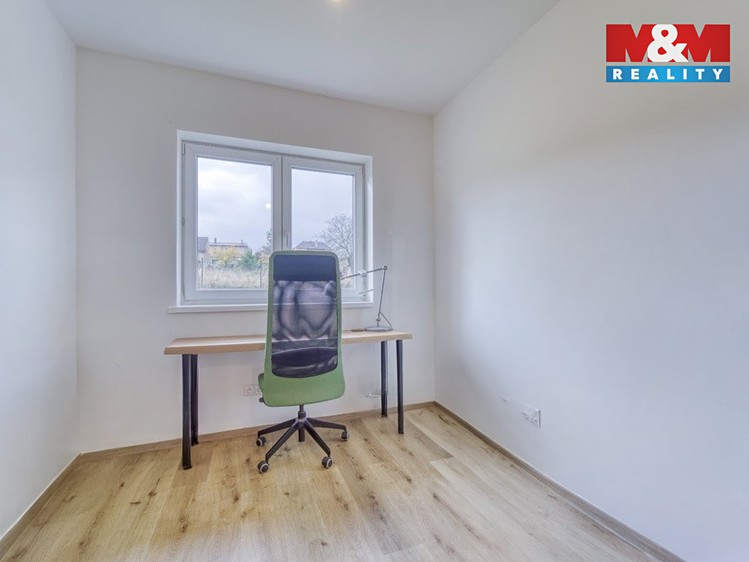 Prodej rodinného domu 84 m², pozemek 1 011 m² - foto 5