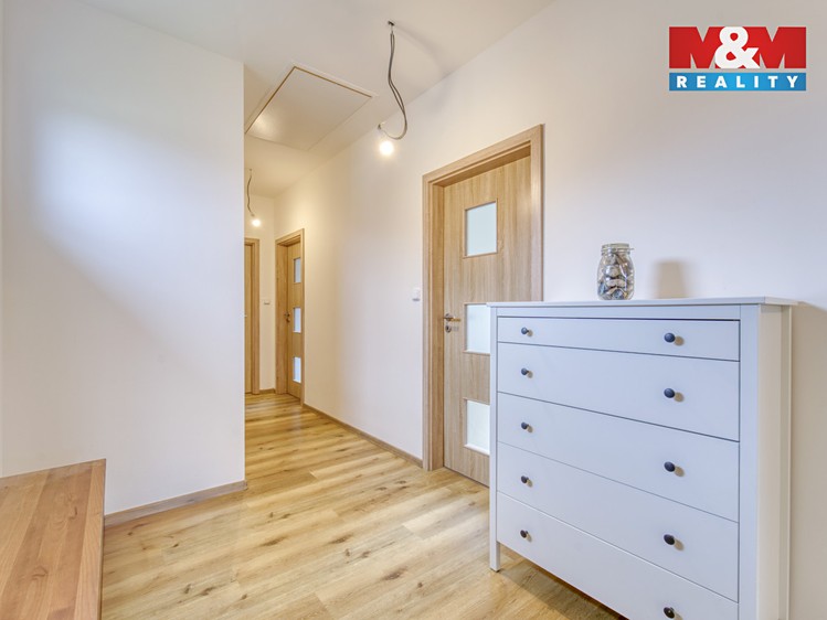 Prodej rodinného domu 84 m², pozemek 1 011 m² - foto 6