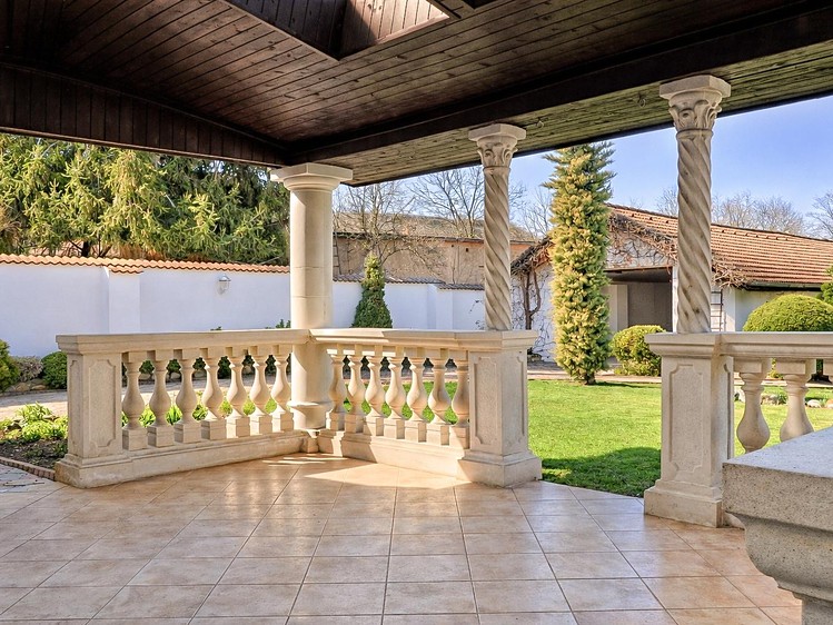 Pronájem rodinného domu 230 m², pozemek 1 100 m² - foto 2