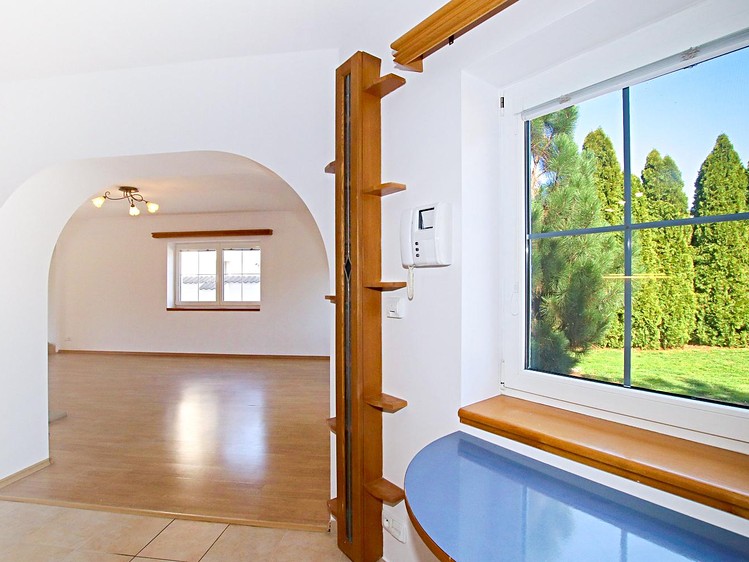 Pronájem rodinného domu 230 m², pozemek 1 100 m² - foto 3