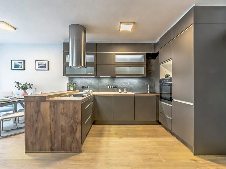 Pronájem rodinného domu 180 m², pozemek 203 m² - foto 3