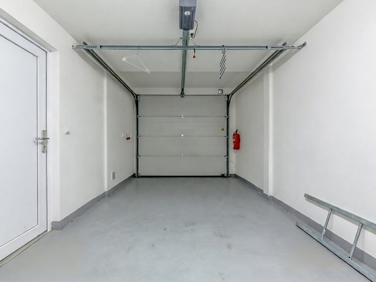 Pronájem rodinného domu 180 m², pozemek 203 m² - foto 8