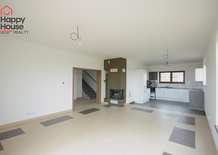 Pronájem  rodinného domu 250 m², pozemek 520 m² - foto 4