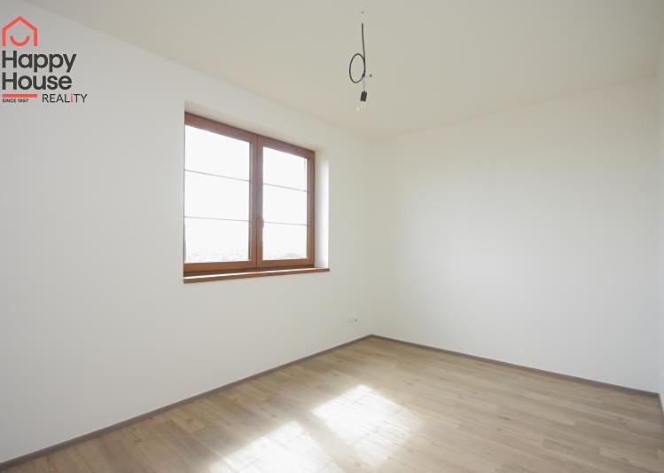 Pronájem  rodinného domu 250 m², pozemek 520 m² - foto 6