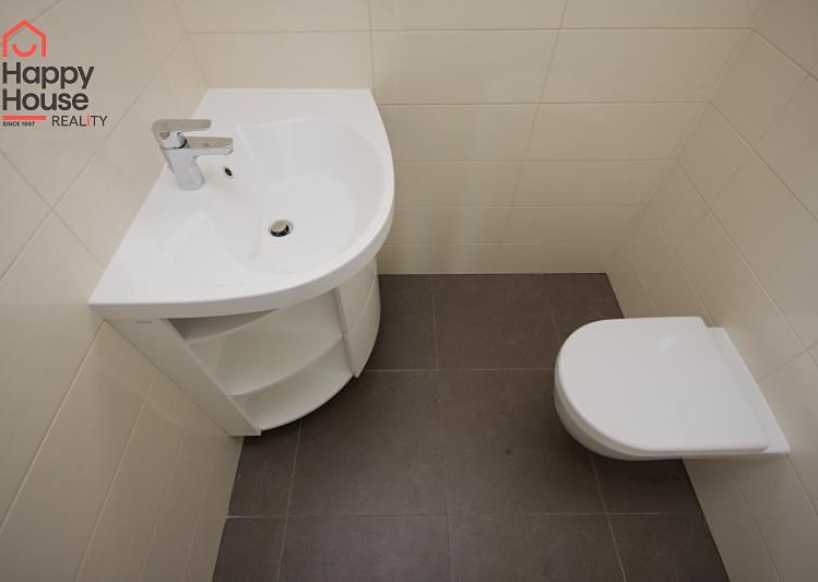 Pronájem  rodinného domu 250 m², pozemek 520 m² - foto 8