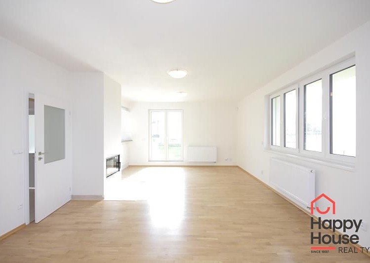 Pronájem  rodinného domu 300 m², pozemek 820 m² - foto 6
