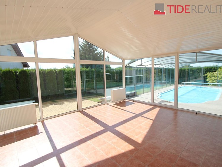Pronájem vily 290 m², pozemek 896 m² - foto 3
