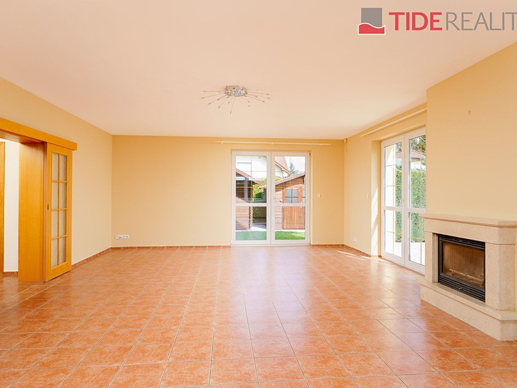 Pronájem vily 290 m², pozemek 745 m² - foto 5