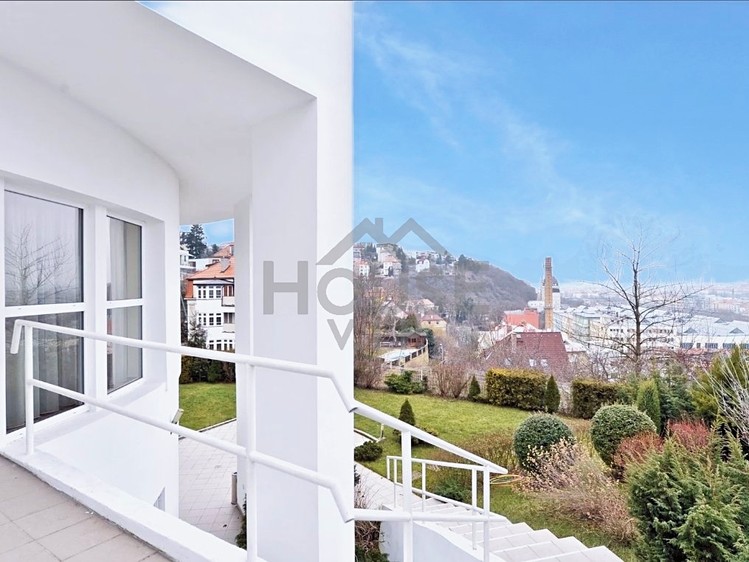 Pronájem vily 839 m², pozemek 1 056 m² - foto 3