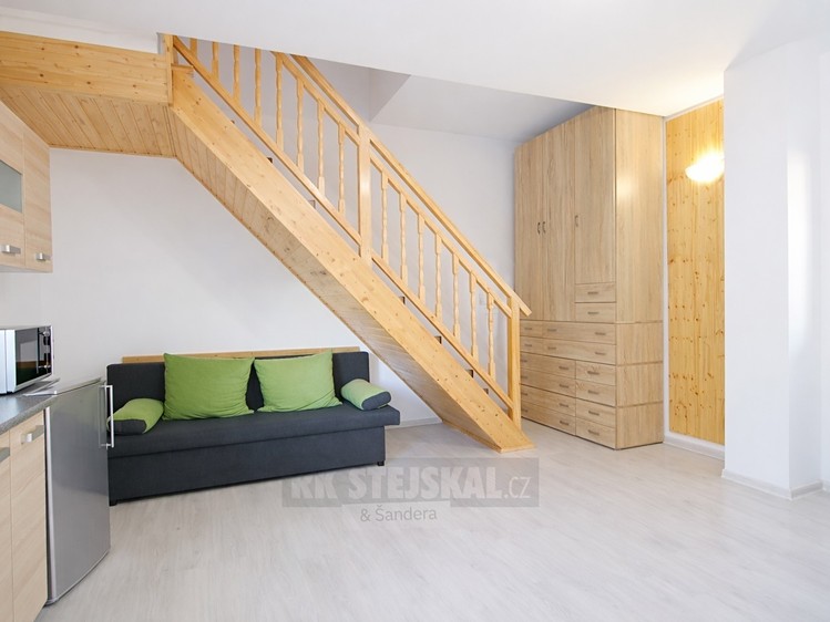 Pronájem rodinného domu 52 m², pozemek 27 m² - foto 6