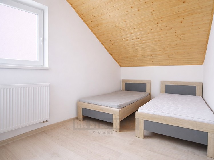 Pronájem rodinného domu 52 m², pozemek 27 m² - foto 8