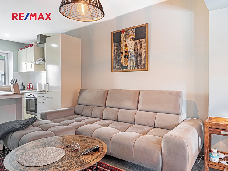 Pronájem rodinného domu 164 m², pozemek 231 m² - foto 3