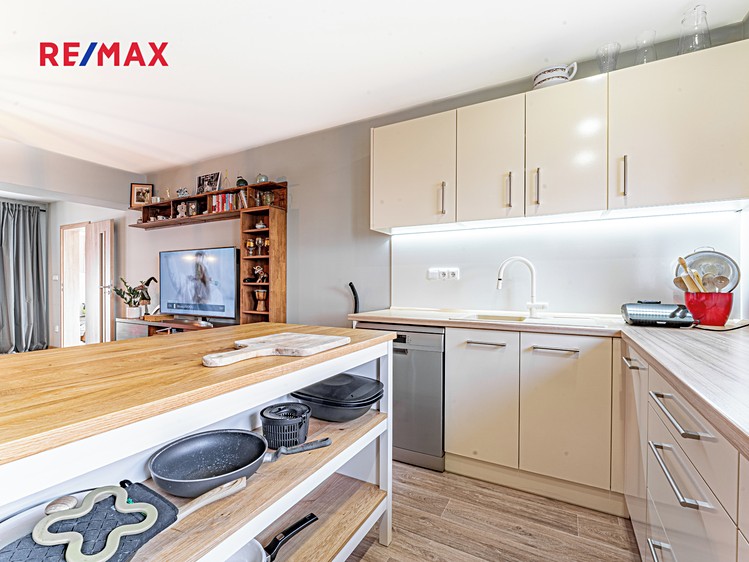 Pronájem rodinného domu 164 m², pozemek 231 m² - foto 7