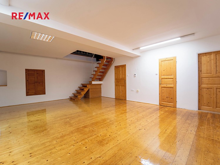 Pronájem rodinného domu 142 m², pozemek 76 m² - foto 7