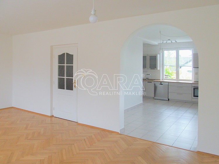 Pronájem rodinného domu 200 m², pozemek 268 m² - foto 4