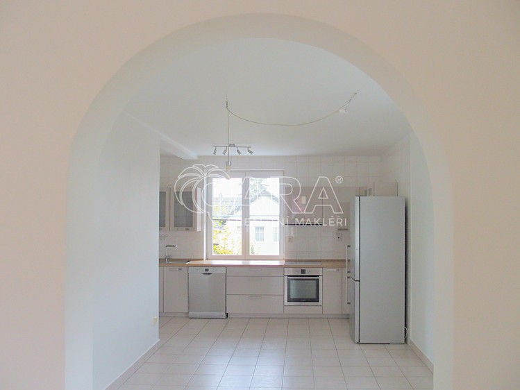 Pronájem rodinného domu 200 m², pozemek 268 m² - foto 5